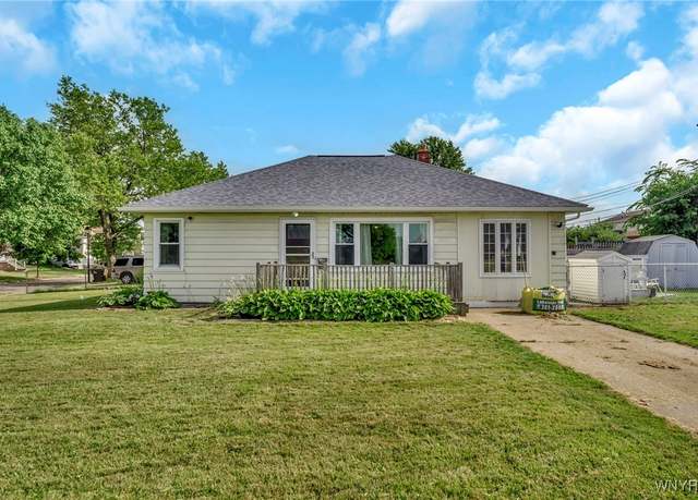 Property at 302 Midland Ave, Tonawanda, NY 14223, 3 beds, 1 bath