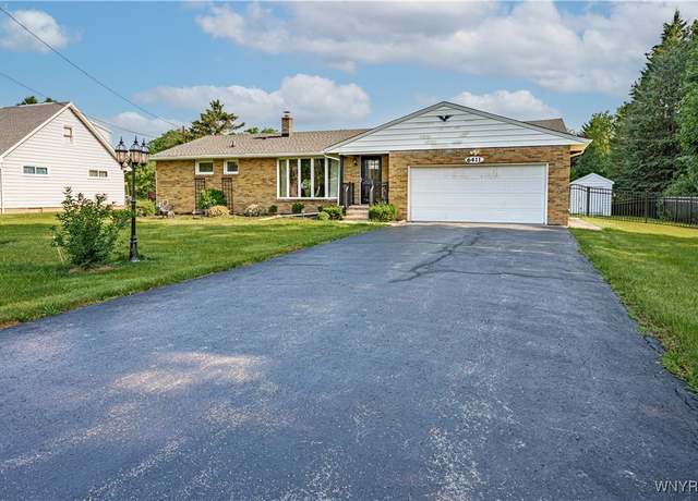 Property at 6411 Hamm Rd, Lockport Town, NY 14094, 2 beds, 1 bath