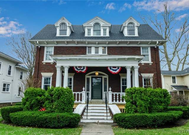 Property at 257 High St, Lockport-city, NY 14094, 4 beds, 2 baths