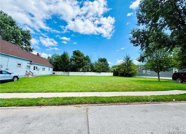 Property at 137 Kosciuszko St, Buffalo, NY 14212