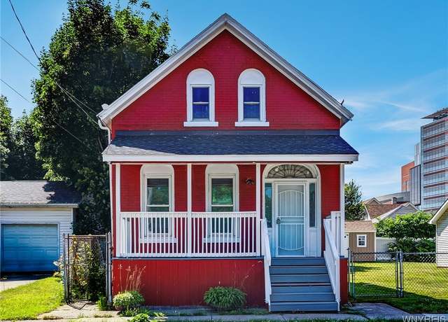 Property at 152 Mulberry St, Buffalo, NY 14204, 3 beds, 1 bath