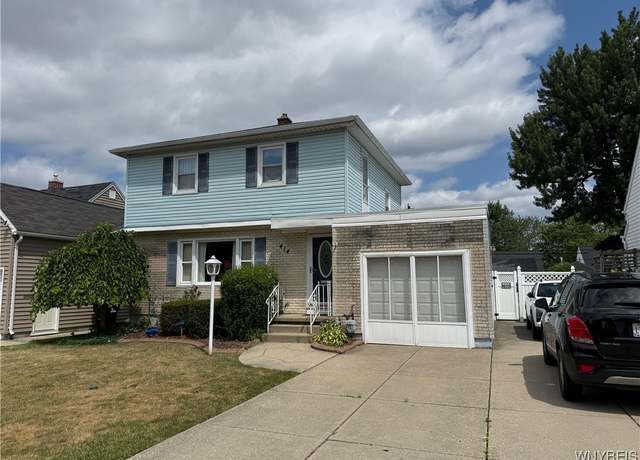 Property at 414 Thorncliff Rd, Tonawanda, NY 14223, 3 beds, 1.5 baths
