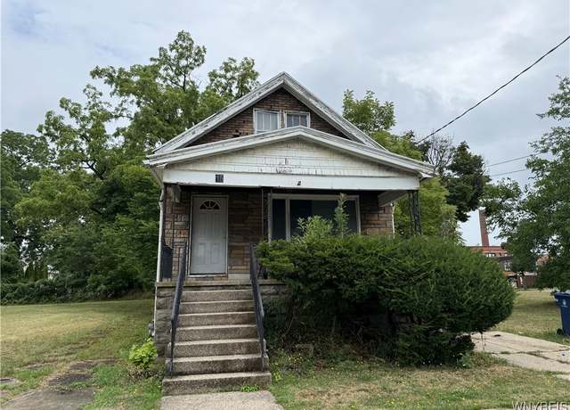 Property at 15 Richlawn Ave, Buffalo, NY 14215, 3 beds, 1 bath