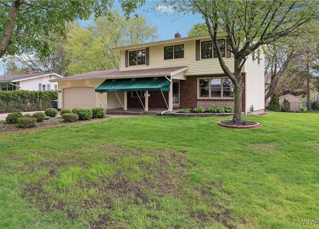 Property at 31 Roosevelt Dr, Lockport-city, NY 14094, 4 beds, 2.5 baths