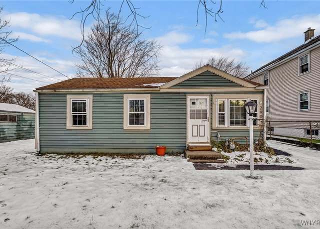 Property at 290 Chapel Ave, Cheektowaga, NY 14225, 4 beds, 1 bath