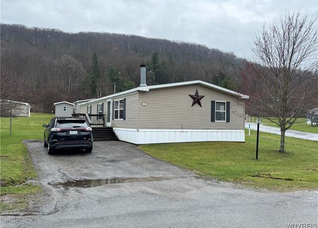 Property at 132 Green Valley Ests N, Great Valley, NY 14741, 3 beds, 2 baths