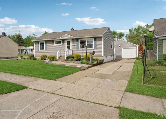 Property at 38 Mosher Dr, Tonawanda, NY 14150, 3 beds, 1 bath