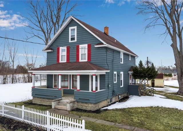 Property at 3039 Niagara Falls Blvd N, Wheatfield, NY 14120, 4 beds, 3.5 baths