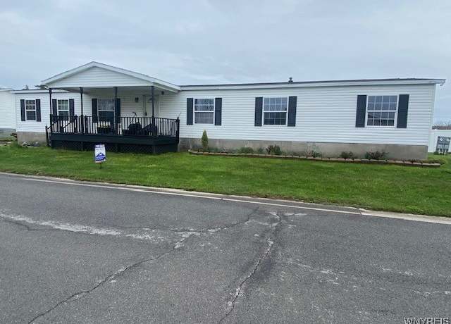Property at 13578 Holly Lane Ln, Alden, NY 14004, 4 beds, 2 baths