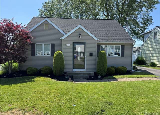 Property at 244 Knox Ave, West Seneca, NY 14224, 3 beds, 2 baths