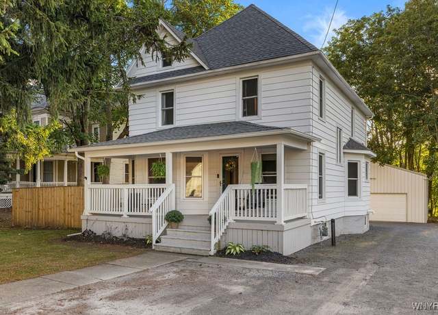 Property at 1666 Lockport St, Newfane, NY 14028, 4 beds, 1.5 baths