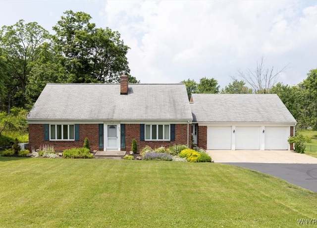 Property at 356 Union Rd, West Seneca, NY 14224, 4 beds, 1.5 baths