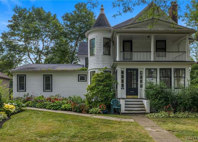 Property at 270 S 4th St, Lewiston, NY 14092, 3 beds, 2.5 baths