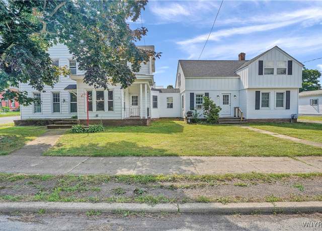 Property at 10470 Main St, North Collins, NY 14111, 6 beds, 3.5 baths