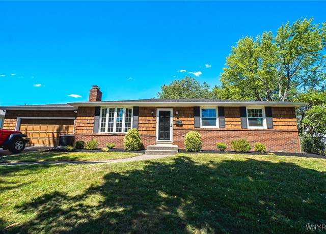 Property at 16 Treehaven Rd, West Seneca, NY 14224, 3 beds, 1 bath