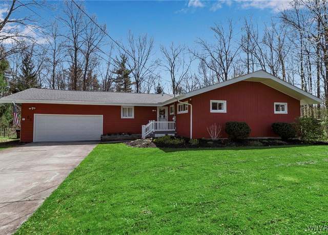 Property at 85 South Ln, Orchard Park, NY 14127, 4 beds, 2 baths
