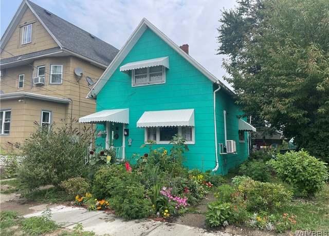 Property at 139 Weaver Ave, Buffalo, NY 14206, 2 beds, 1 bath