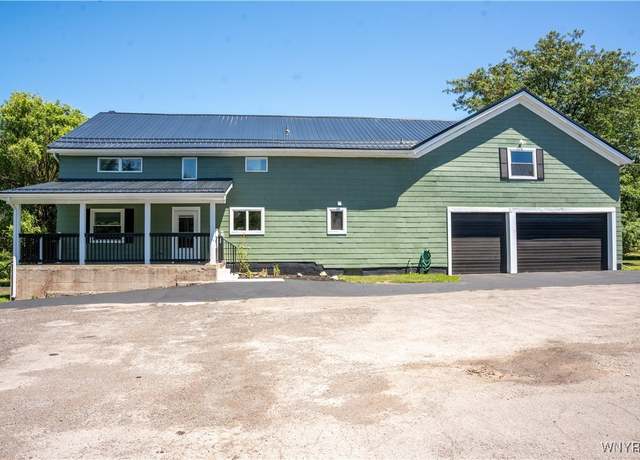 Property at 6 East And West Rd, West Seneca, NY 14224, 4 beds, 2.5 baths
