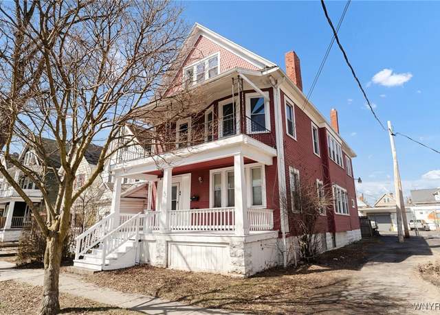 Property at 98 Royal Ave, Buffalo, NY 14207, 6 beds, 2 baths