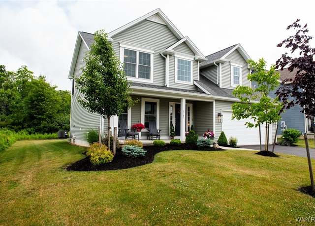 Property at 4745 Carlyes Ct, Hamburg, NY 14075, 4 beds, 2.5 baths