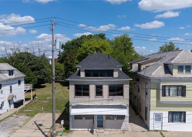 Property at 2877 Niagara St, Tonawanda, NY 14207, 3 beds, 3 baths