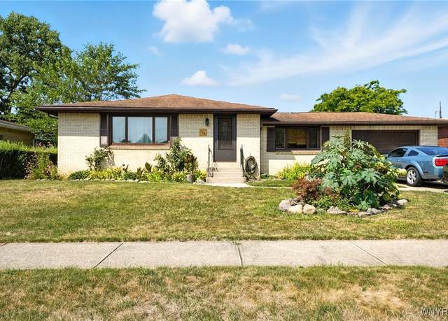 Property at 168 Leocrest Ct, West Seneca, NY 14224, 3 beds, 2 baths