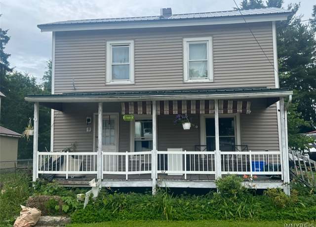 Property at 9 Empire St, Franklinville, NY 14737, 3 beds, 1 bath