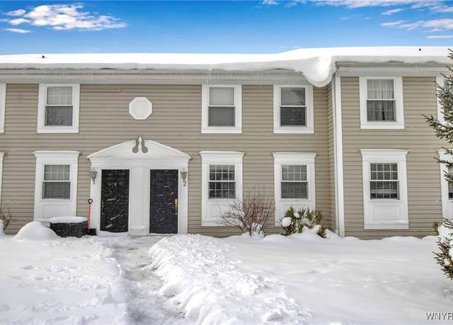 Property at 2 Hemlock Dr, Ellicottville, NY 14731, 3 beds, 1.5 baths