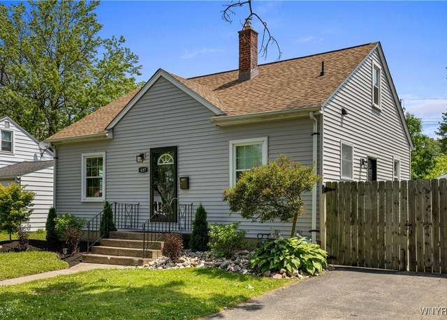 Property at 407 Windermere Blvd, Amherst, NY 14226, 3 beds, 1 bath