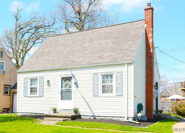 Property at 288 Woodland Dr, Tonawanda-town, NY 14223, 3 beds, 1 bath