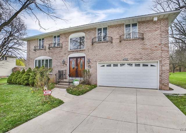 Property at 4857 Shimerville Rd, Clarence, NY 14031, 4 beds, 2.5 baths