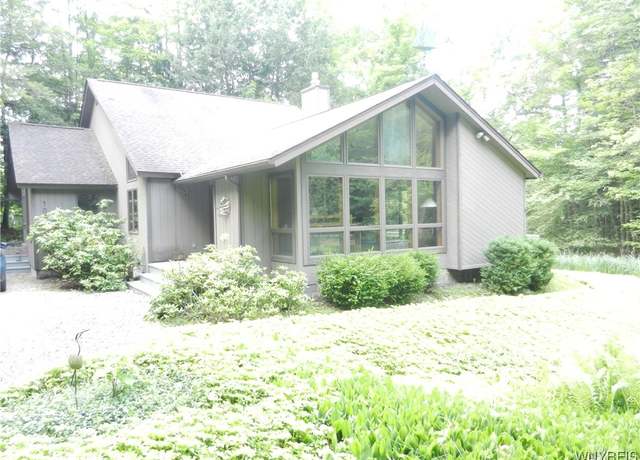 Property at 109 Pine Run, Concord, NY 14069, 2 beds, 2 baths