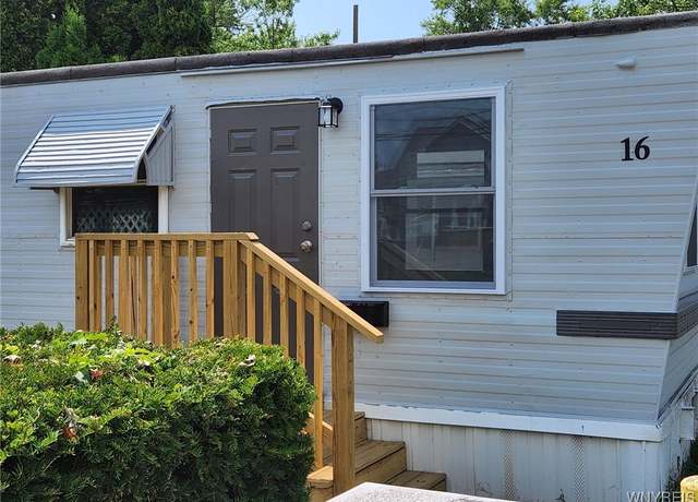 Property at 5910 Transit Rd #16, Cheektowaga, NY 14043, 1 bed, 1 bath