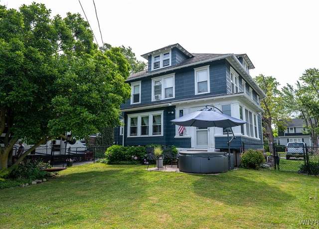 Property at 10 Taft Pl, Dunkirk, NY 14048, 4 beds, 1.5 baths
