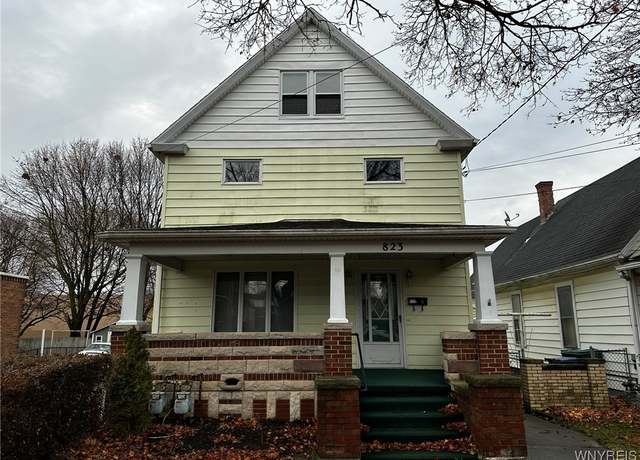 Property at 823 17th St, Niagara Falls, NY 14301, 5 beds, 3 baths