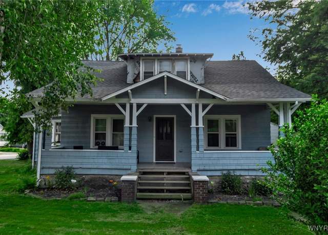 Property at 6467 Patchin Rd, Boston, NY 14025, 4 beds, 1 bath