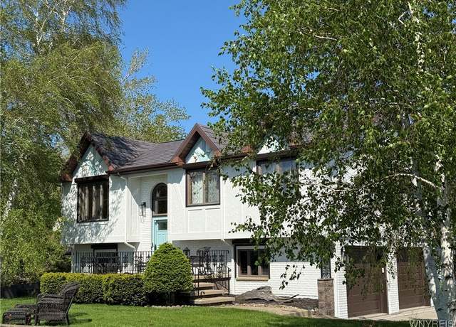 Property at 211 S Shore Dr, Hamburg, NY 14219, 3 beds, 2 baths