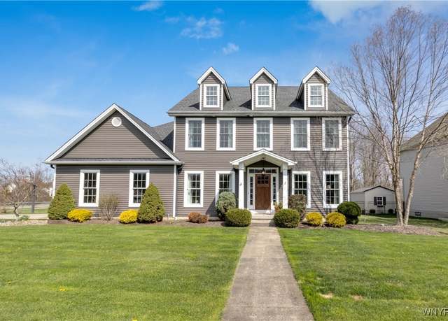 Property at 1 Worthington Ln, Lancaster, NY 14086, 4 beds, 2.5 baths