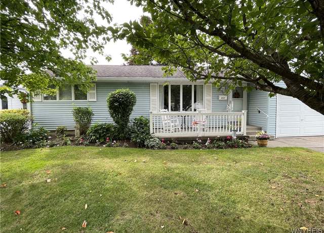 Property at 112 Dolphann Dr Dr, Tonawanda-town, NY 14150, 3 beds, 1.5 baths