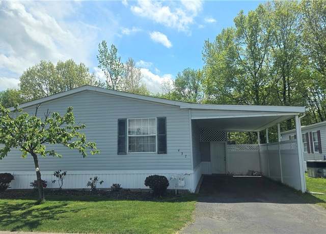 Property at 457 Jim Kelly, Lockport-town, NY 14094, 3 beds, 2 baths