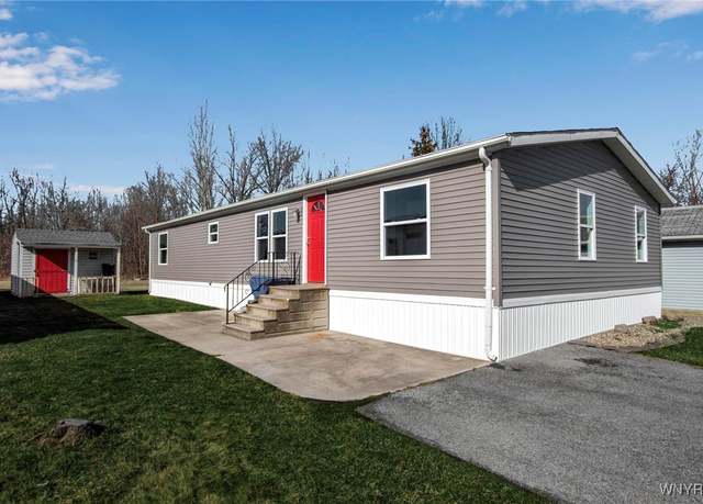 Property at 1139 Lockwood Dr, Lockport-town, NY 14094, 4 beds, 2 baths