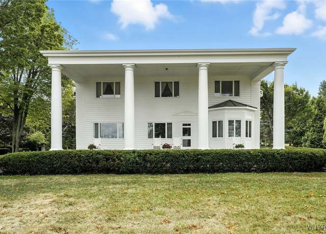 Property at 4261 Lake Shore Rd, Hamburg, NY 14075, 4 beds, 4.5 baths