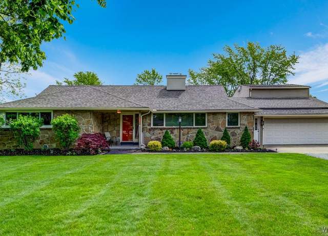 Property at 515 Park Club Ln, Amherst, NY 14221, 4 beds, 3.5 baths