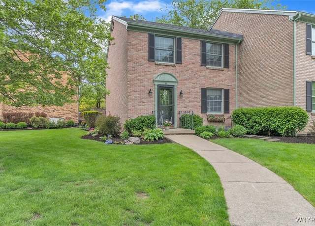 Property at 86 Kenton Pl, Hamburg, NY 14075, 3 beds, 3 baths