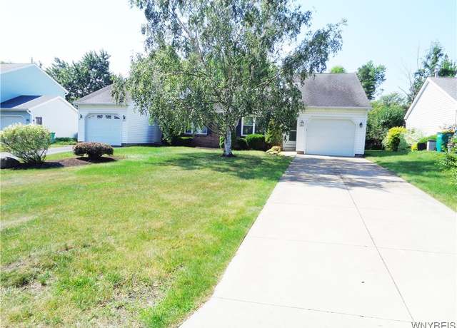 Property at 4315 Twilight Ln, Hamburg, NY 14075, 2 beds, 1.5 baths