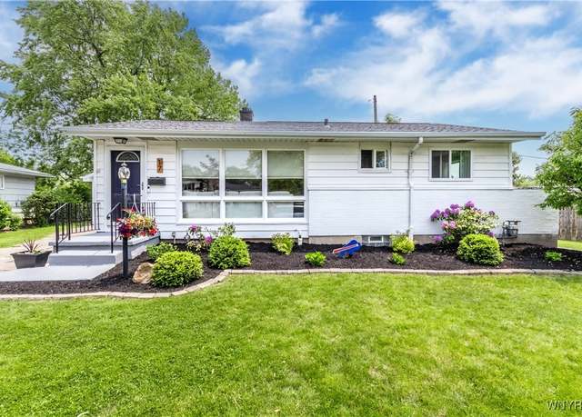 Property at 17 Westwood Dr, Tonawanda-town, NY 14150, 3 beds, 1 bath