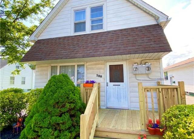 Property at 288 Halstead Ave, Cheektowaga, NY 14212, 3 beds, 2 baths