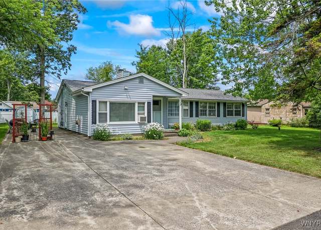 Property at 5778 Dover Rd, Hamburg, NY 14085, 4 beds, 1.5 baths