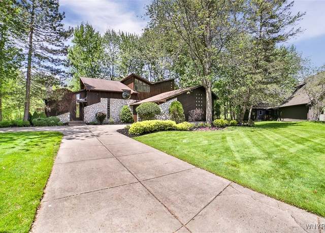 Property at 73 Dauphin Dr, Amherst, NY 14221, 4 beds, 2.5 baths