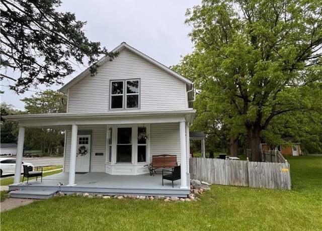 Property at 10912 Main St, Clarence, NY 14031, 4 beds, 3.5 baths